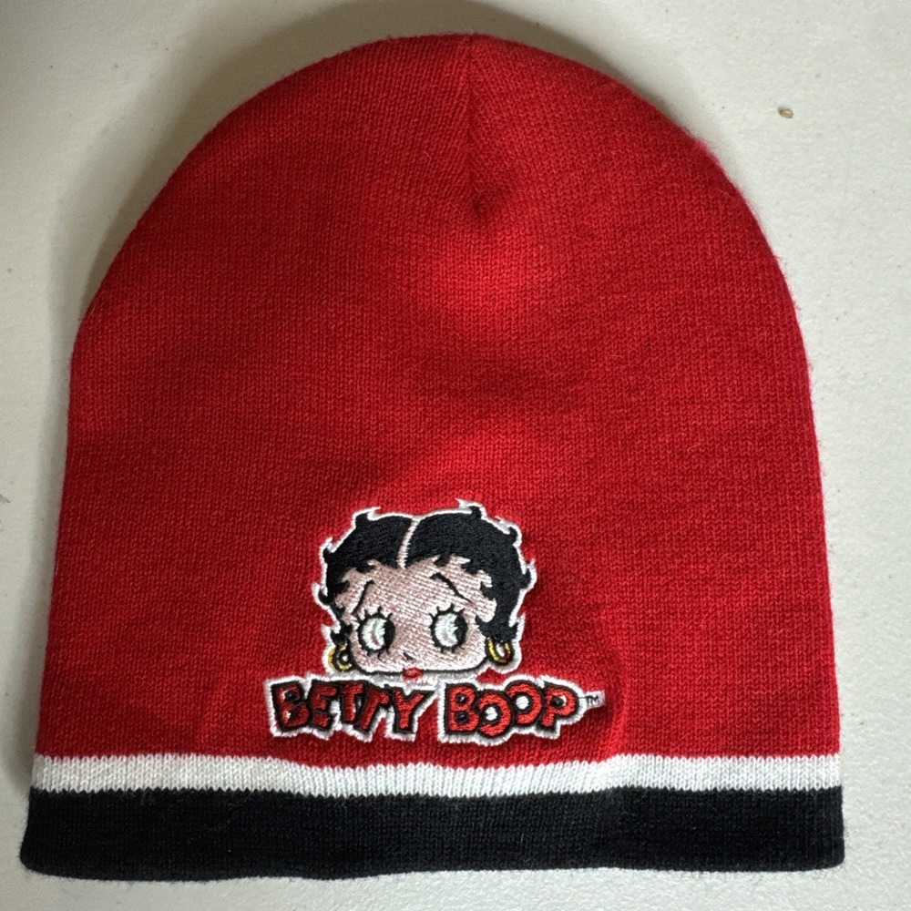 Betty‎ Boop Beanie Cap Red Black Great Condition.